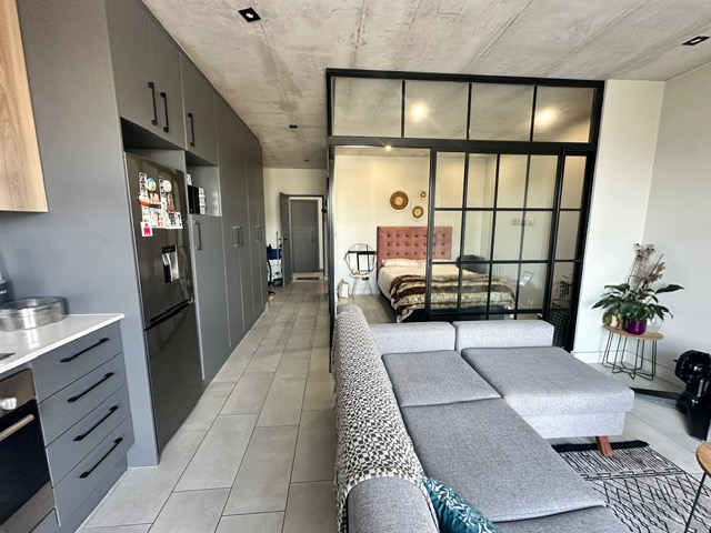 1 Bedroom Property for Sale in Sunridge Western Cape